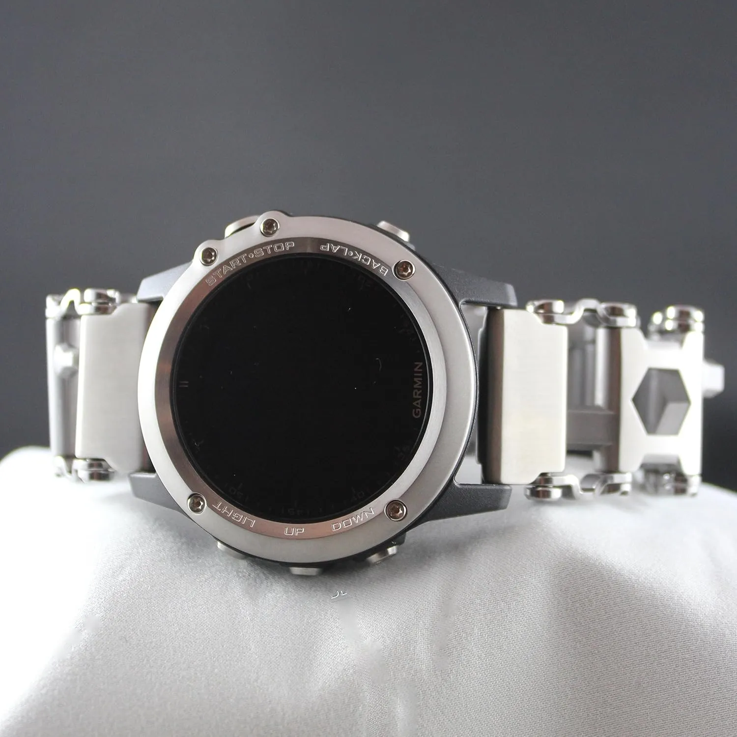 - Stainless Steel (Lug size 24mm, roam Stainless Steel, TREAD) Link- watch adapter compatible with LEATHERMAN TREAD 