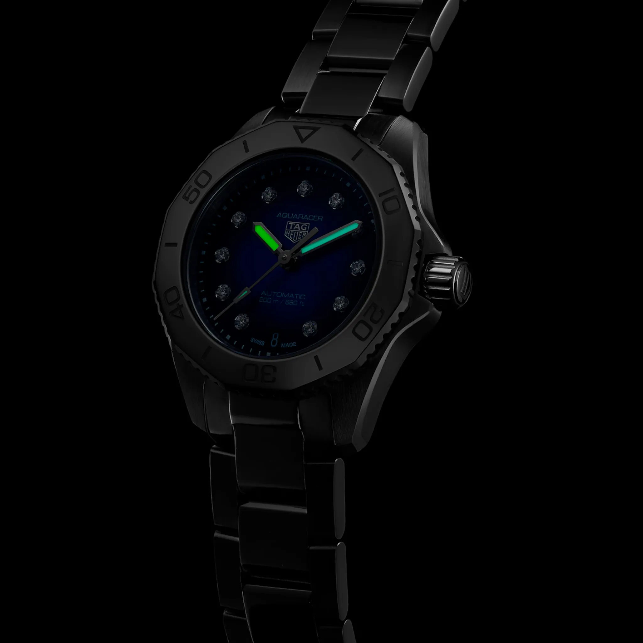 AQUARACER PROFESSIONAL 200 DATE