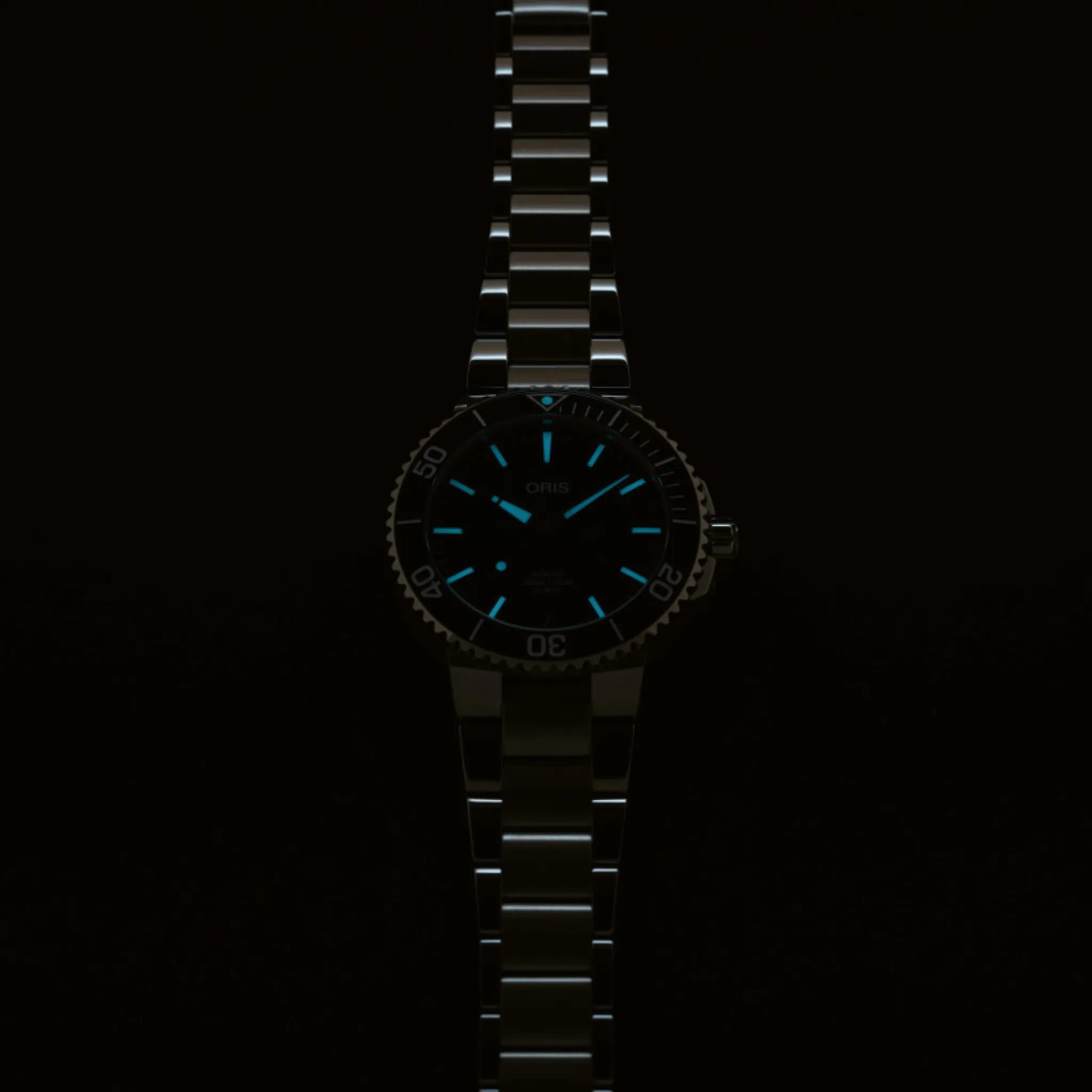 AQUIS DATE CALIBRE 400