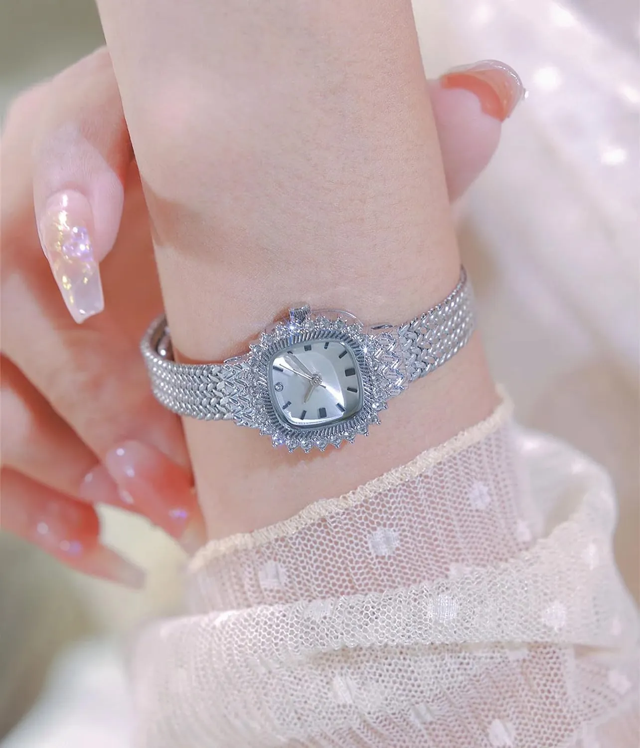 Bracelet Watches irreparable adversely Fashion Retro Gold Silver Ladies Quartz Wristwatch Mesh Alloy Female Watch Small BESTKANG Women's Luxury Crystal 