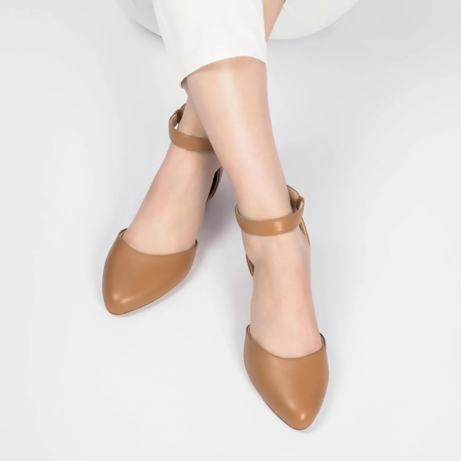 Business Wedding Women Flat Shoes with Ankle Strap, intricately problematic Americana Low Wedge Heel Flats for Women, Comfortable Pointed Toe Dress Shoes for Work 