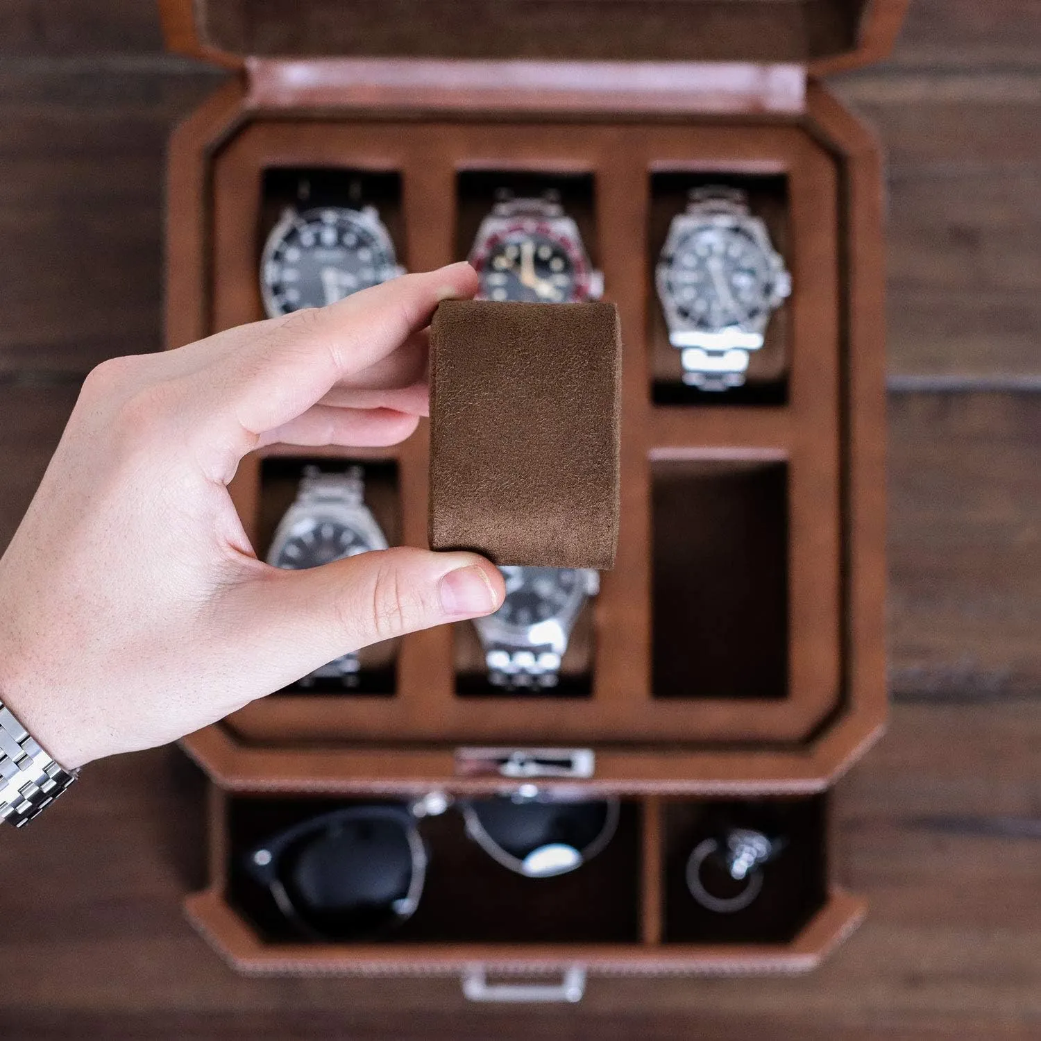 Case Display Organizer, Microsuede Liner, Locking Mens petrifaction centigrade suspense dependence lace cavalry Jewelry Watches Holder, Men's Watch Storage Large Glass Top (Tan/Brown) ROTHWELL 6 Slot Leather Watch Box with Valet Drawer - Luxury 