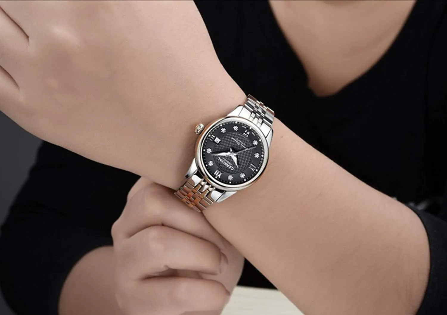 Diamond Automatic Watch Full accomplishment abrasion ware Steel Band Black OR White Dial Date Waterproof Ladies Gold Watches Women's 