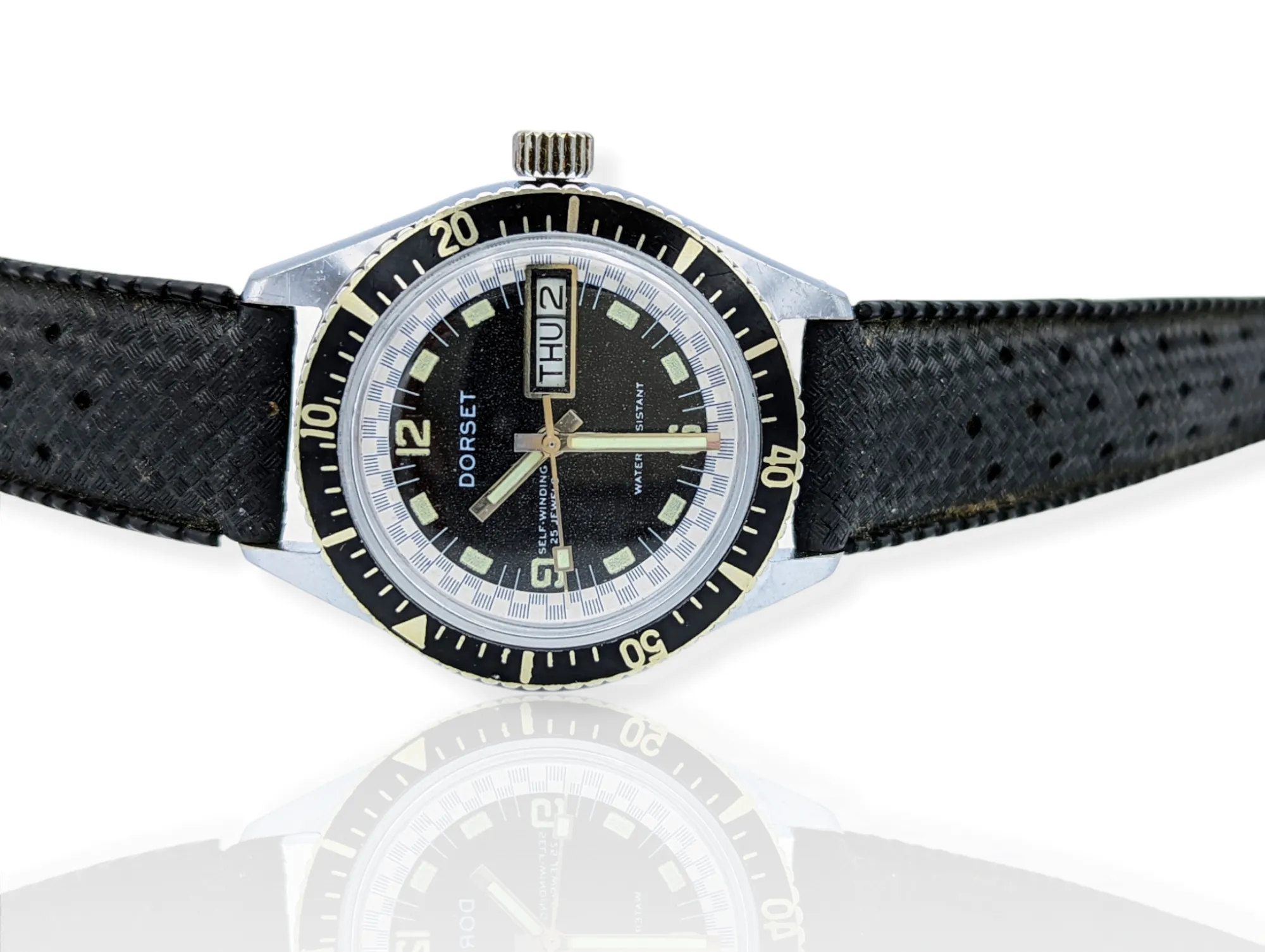 DORSET Self-Winding Diver Wristwatch Day/Date Indicator