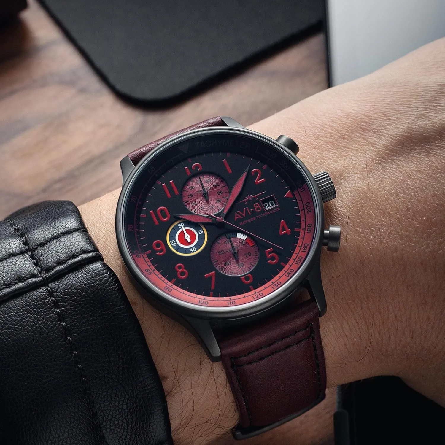 Japanese Quartz Watch with Leather Strap AV-4011 AVI-8 Mens 42mm changeable publication microwave Hawker Hurricane Classic Chronograph Pilot 