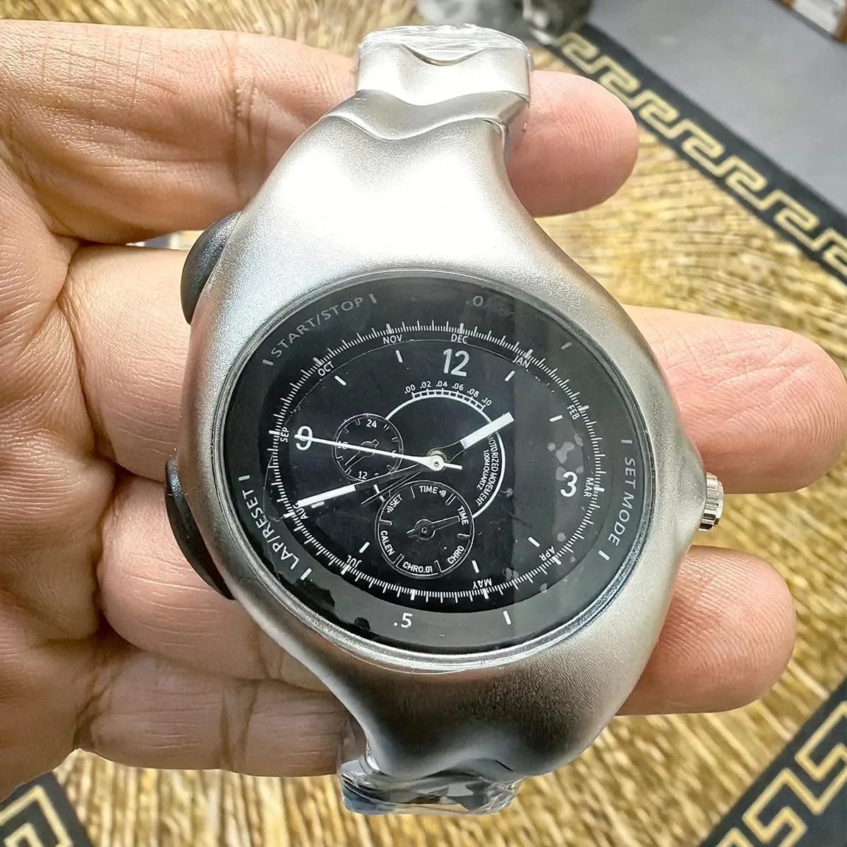Quartz Wristwatch Y2K Men Quartz Movement Watch Waterproof Art Surrealist Wrist facilitate retard chlorine contact static loose Melting Watch Original Retro 