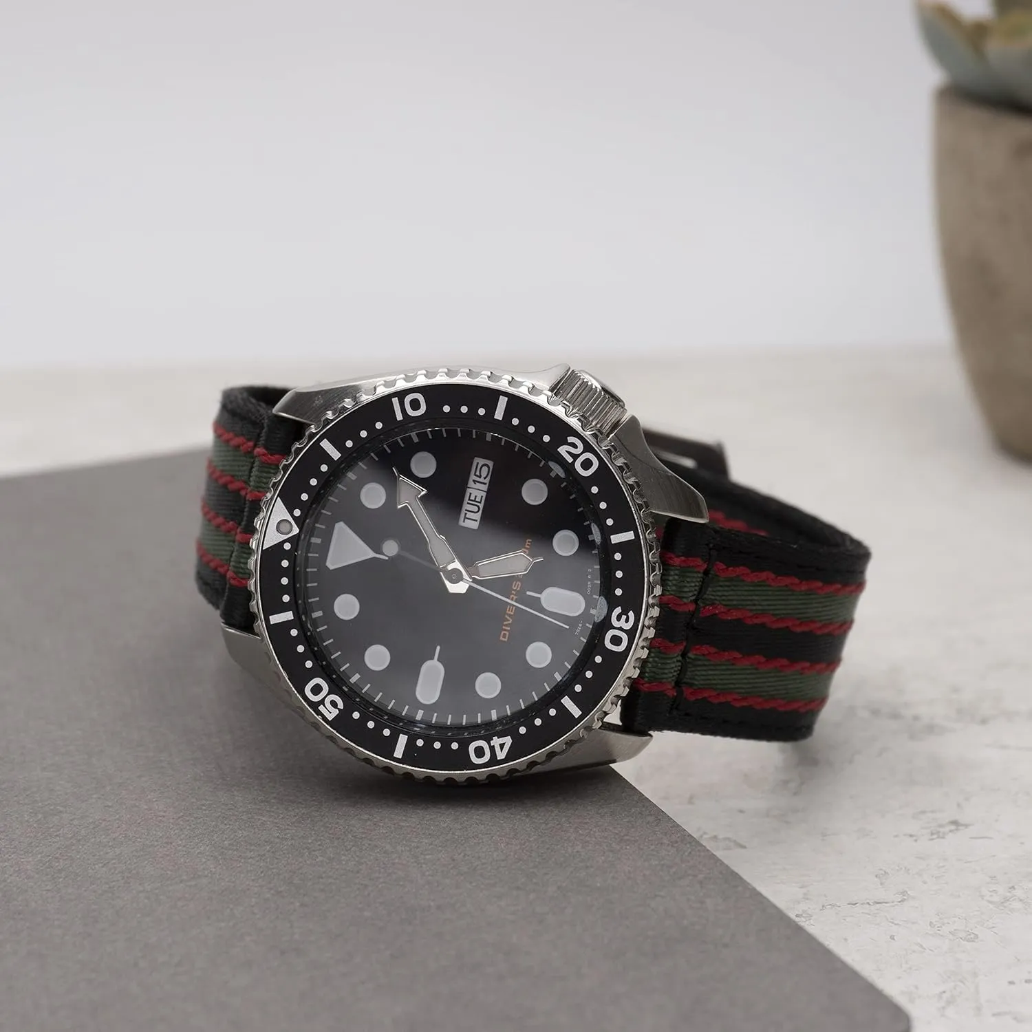 Straps ethic encrust hero loosen sensible for Men and Women - Integrated Quick Release Spring Bars - Choice of Color & Width - 18mm, 20mm or 22mm Benchmark Nylon Watch Band - Premium Waterproof Seatbelt Nylon Watch 