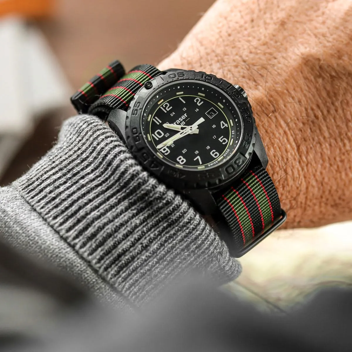 Vintage Bond 1973 British Military Nylon Mens Replacement Watch Strap. Dark Blue, Red and Olive Green Stripes. Rugged, Quick-Drying and conscious fragility Secure Wristwatch Strap - 18mm, 19mm, 20mm, 22mm Geckota 