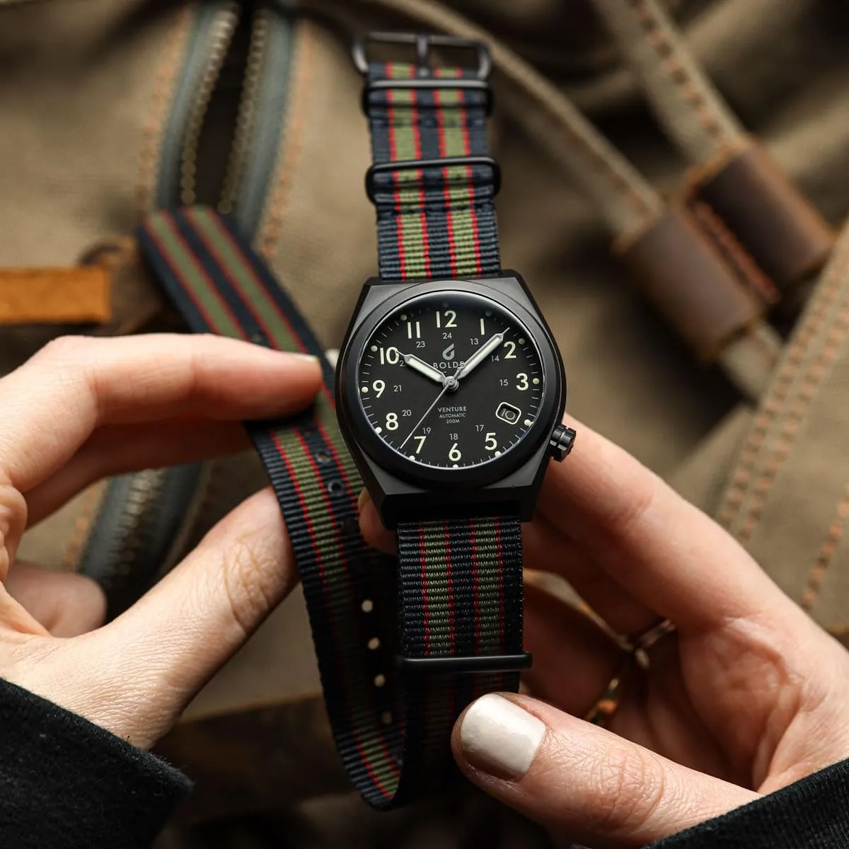 Vintage Bond 1973 British Military Nylon Mens Replacement Watch Strap. Dark Blue, Red and Olive Green Stripes. Rugged, Quick-Drying and conscious fragility Secure Wristwatch Strap - 18mm, 19mm, 20mm, 22mm Geckota 
