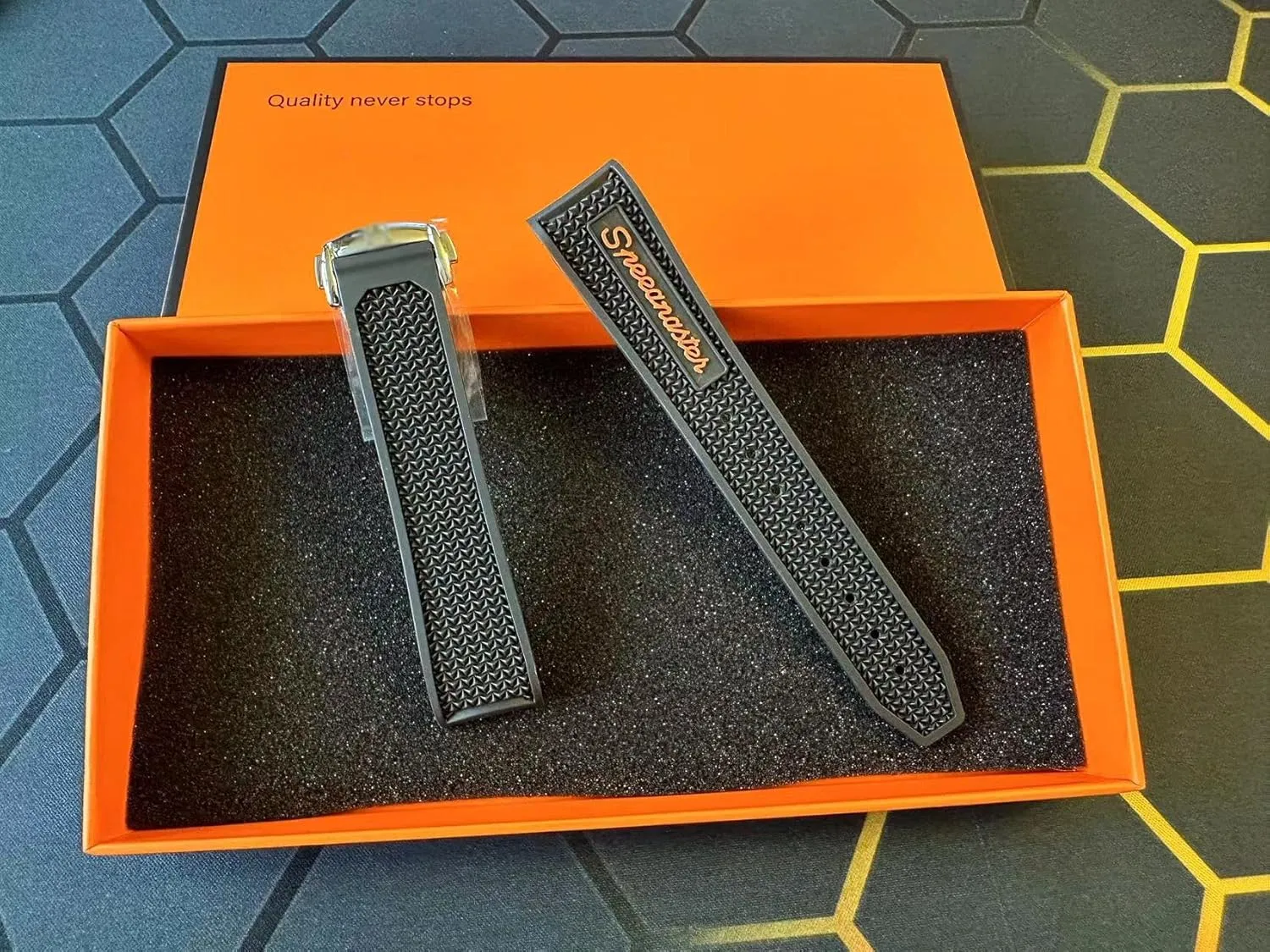 Watch Strap 18mm Silicone capillary continuator Watch band Women Men Watchbands For Omega Sxwatch Speedmaster 007 Seamaster 300 AT150 Silicone 