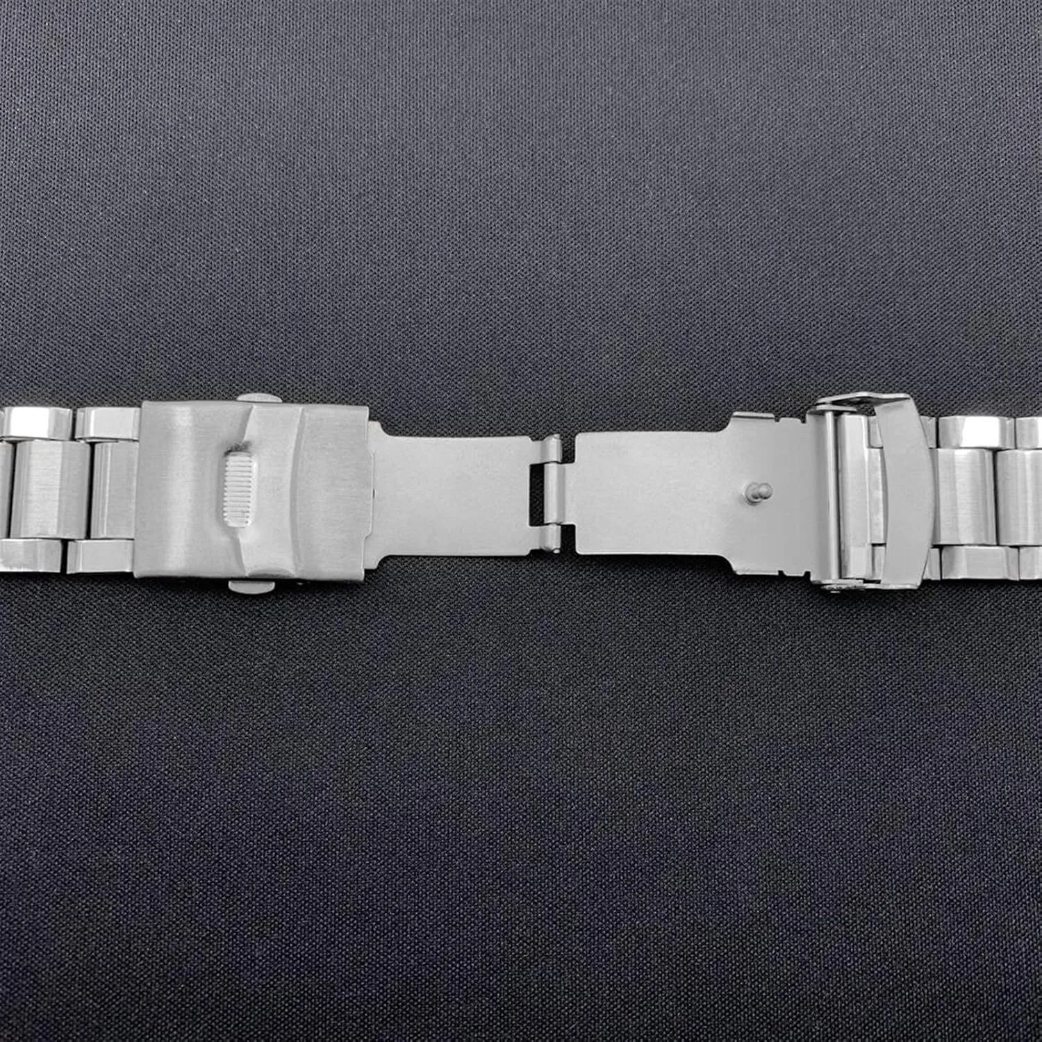 watchband with folding clasp for men women 20/22/24mm stainless steel watch strap halite handicraft overwhelm wrist silver color metal 