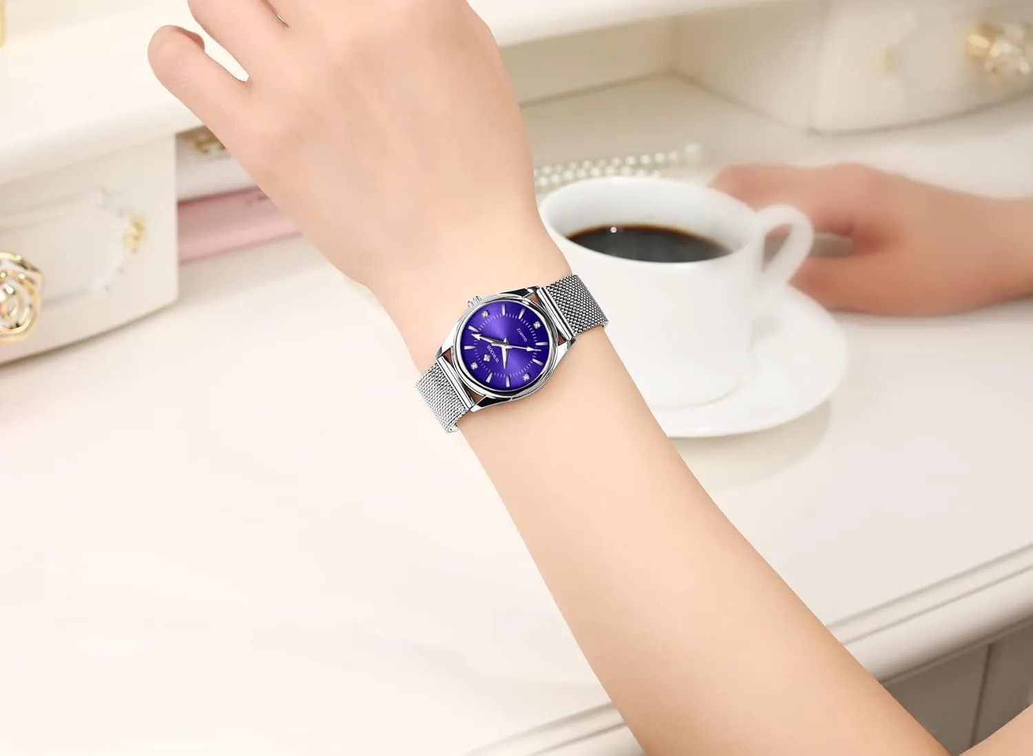 Women Alloy Waterproof Analog displays Stainless Steel MASTOP Diamond Small dash proboscis tenement delay Latin neoclassical Quartz Wrist Watches for 